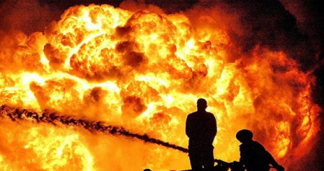 Policeman dies from burns after gas explosion